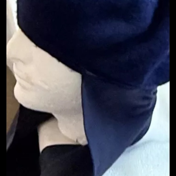 Vintage Women’s Winter Trapper Hat Dark Navy Blue Ear Flaps Fleece Casual - Picture 3 of 12